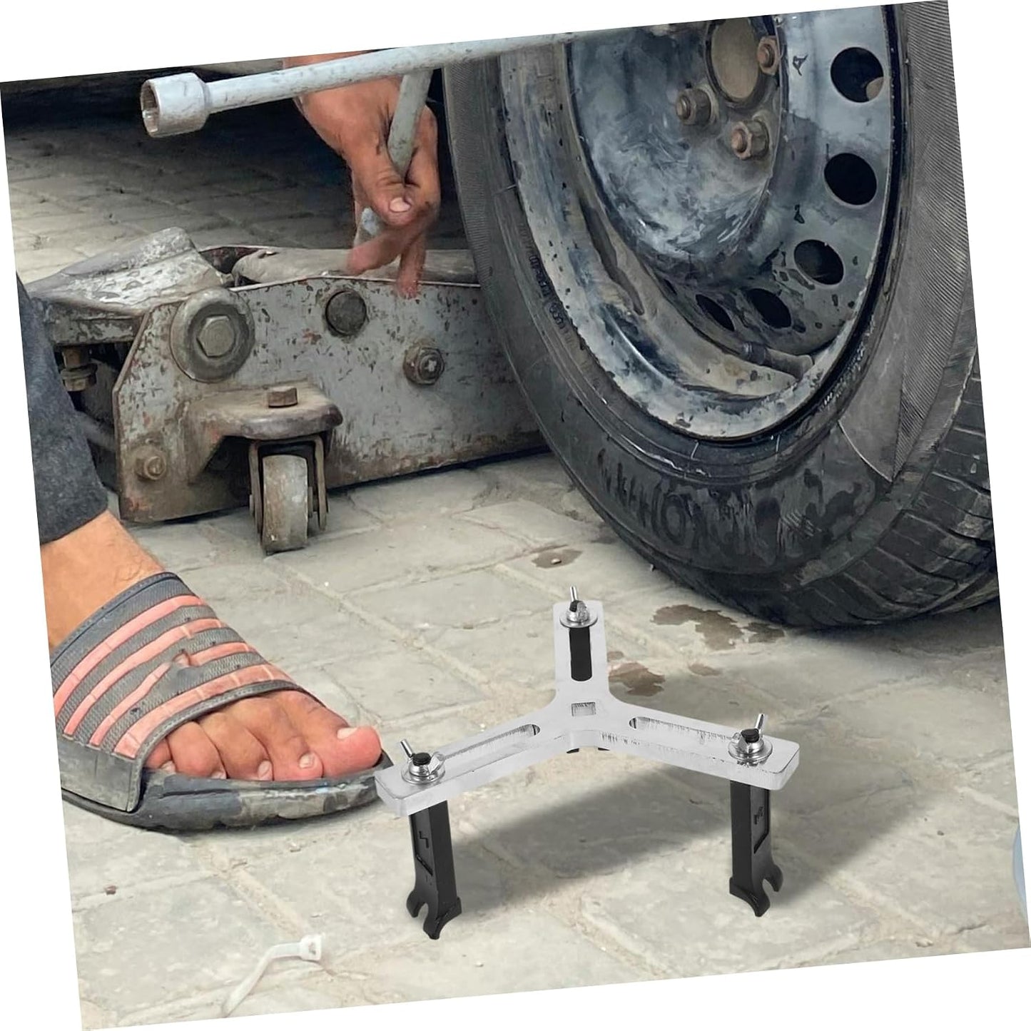 Gatuida Réglable Pour Retrait De Couvercle De Pompe à Essence Outil à Mâchoires Pour Démontage De Réservoirs Accessoire De Réparation Automobile