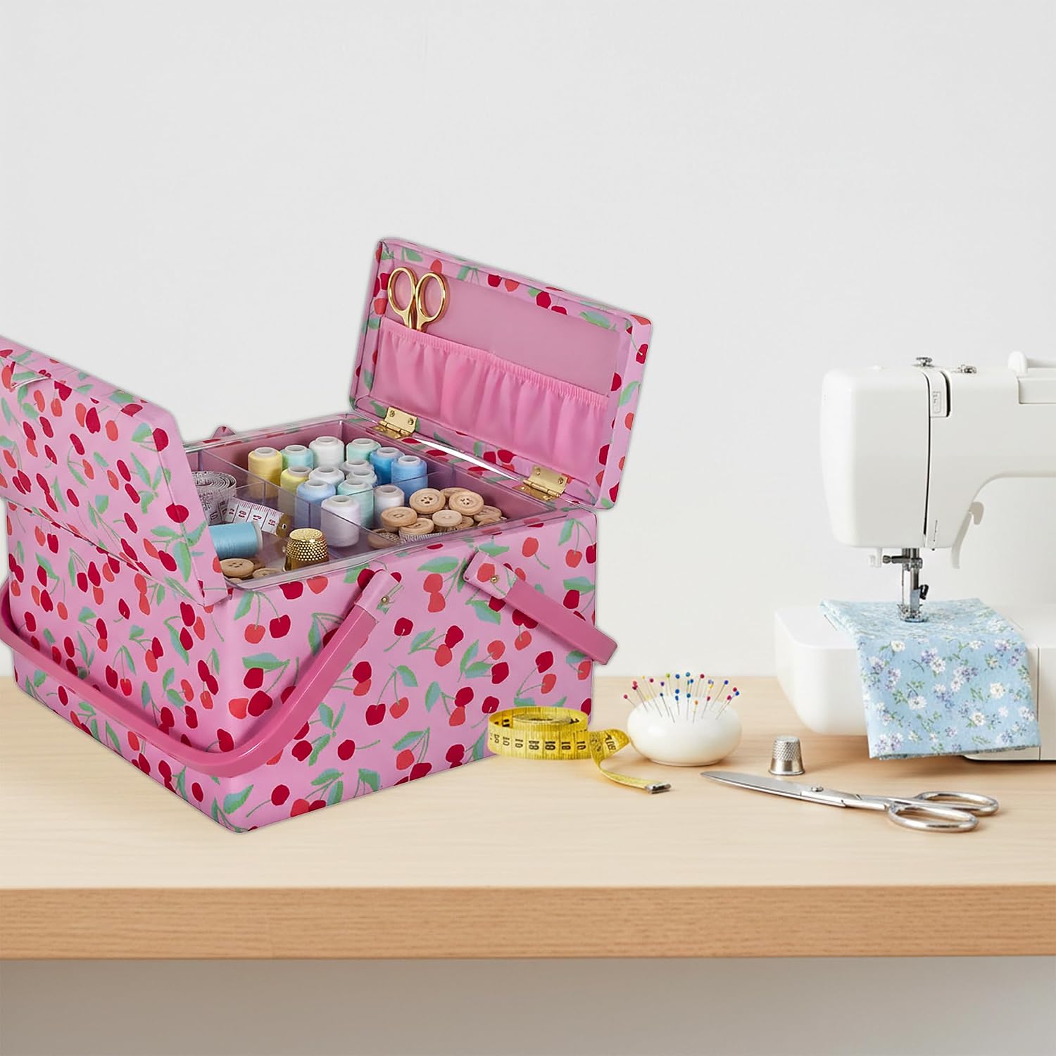  Hobby Gift Grande Boîte De Rangement à Double Couvercle Pour Couture, Passe-temps, Plateau Pour Accessoires, Poches Pour Coussin à épingles, Poignées En PVC, 25 X 25 X 17 Cm, Cerise