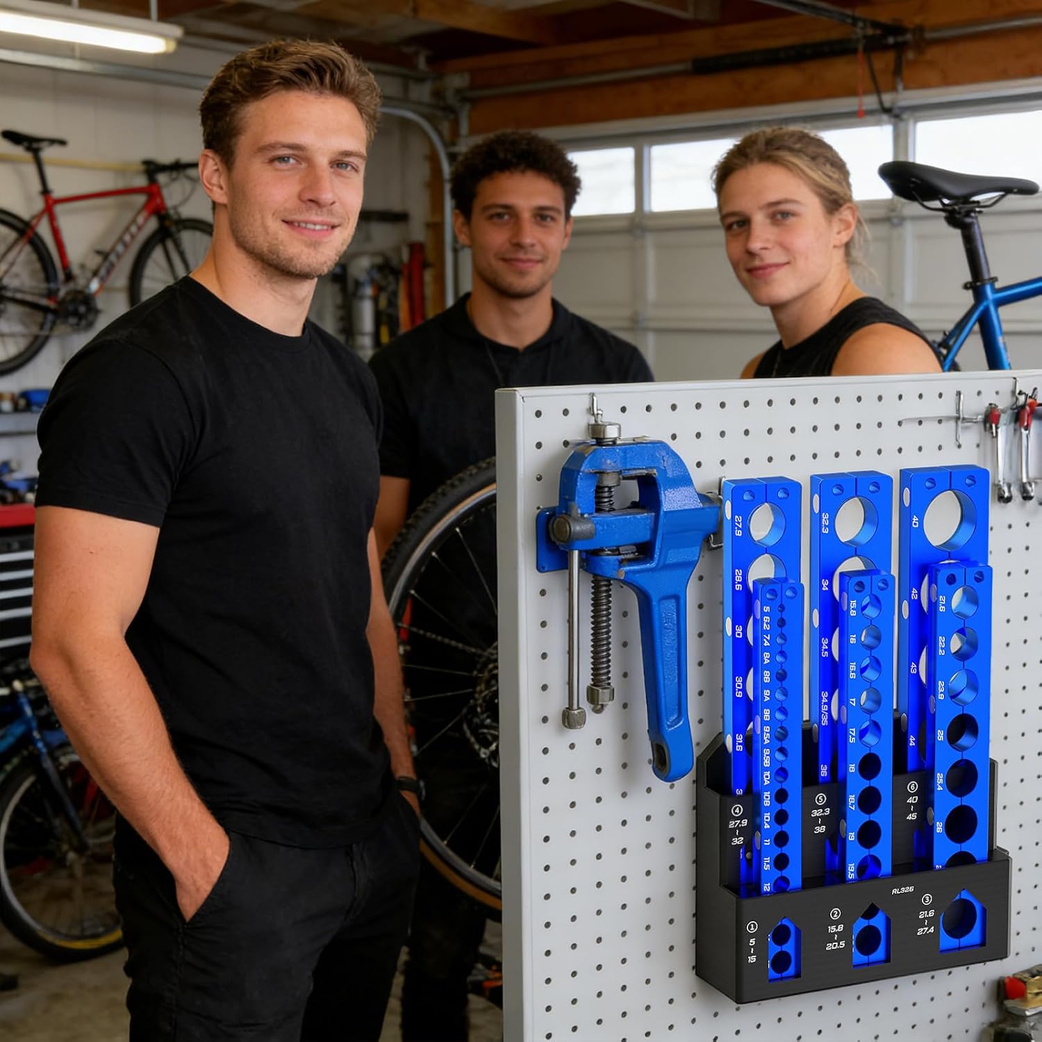  Générique Rack De Rangement Mural à Pinces - Support Mural 6 Emplacements Pour Vélo Et établi | Support à Pinces à Faible Encombrement,pour Garage Atelier Abri Maison